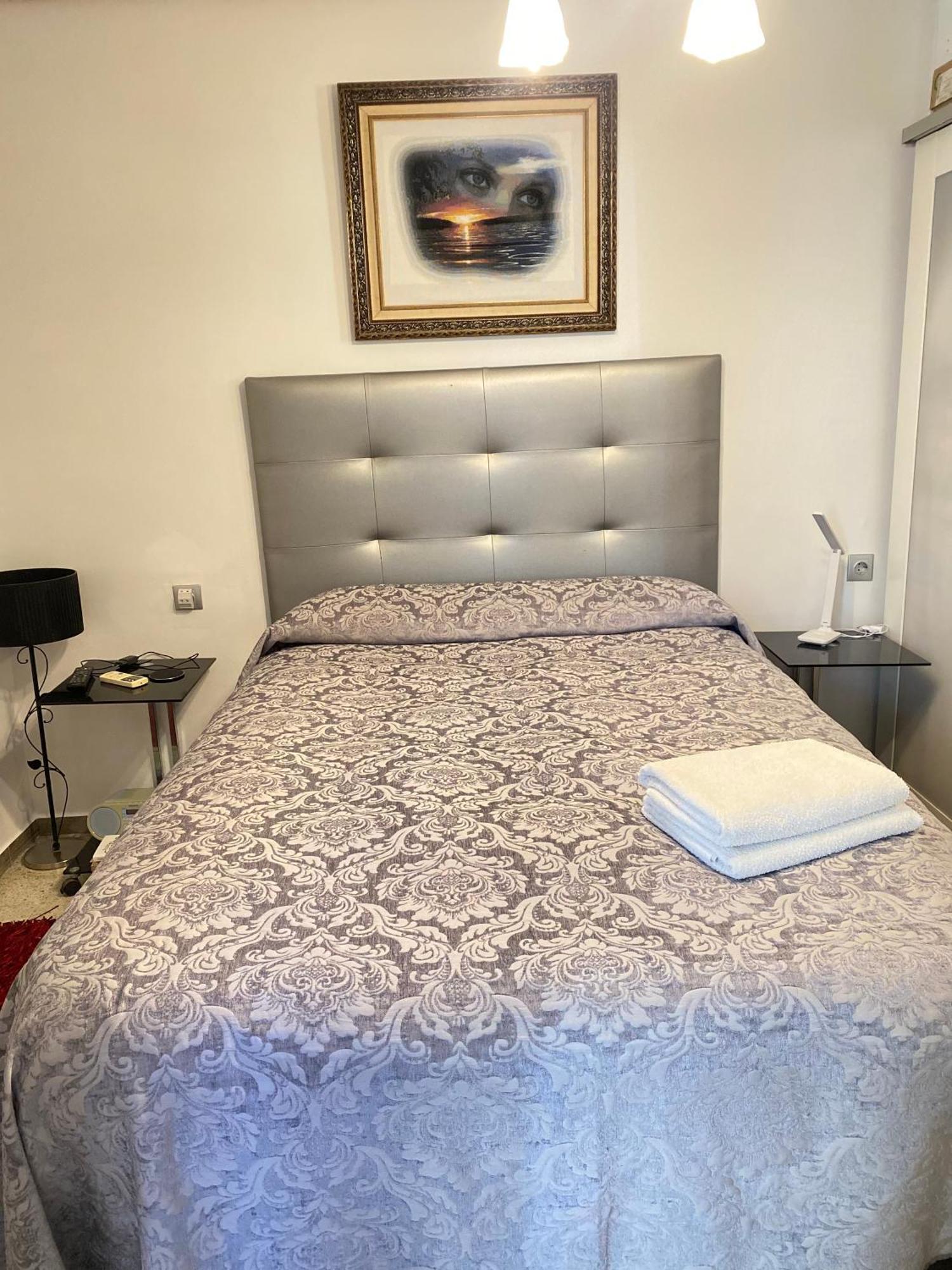 Shared Apartment! Piso Compartido! Общая Квартира! Sevilha Exterior foto