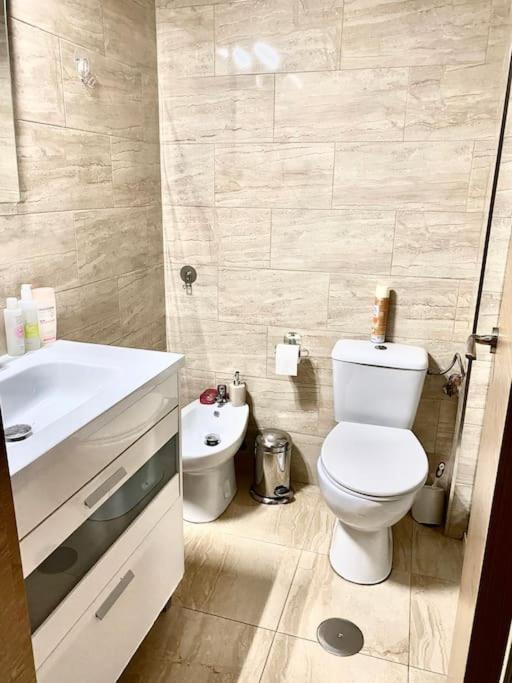 Shared Apartment! Piso Compartido! Общая Квартира! Sevilha Exterior foto